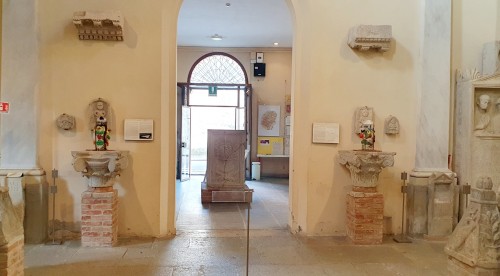 RUINS/ROVINE